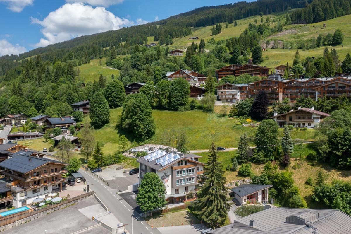 Appartements Fuerstauer, Jokercard Included Saalbach-Hinterglemm Exteriör bild